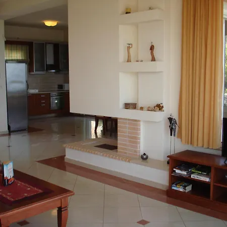 Agnanti Apartamento *